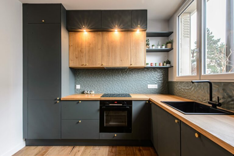 Rénover une cuisine en 3 étapes à Paris en 2025